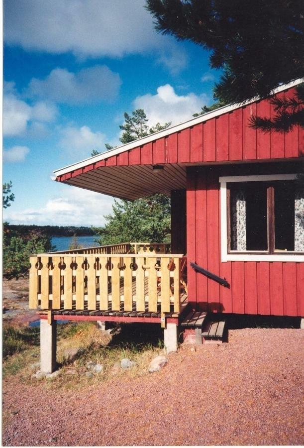 Soederoe Stugby Villa Finstrom Екстериор снимка